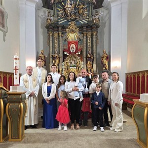 Biskup Kovač krstio šesto dijete obitelji Tepeš